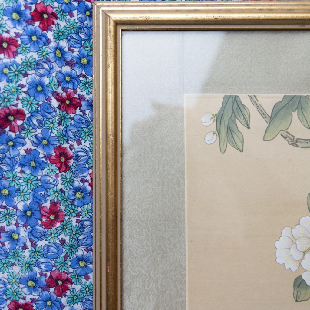 Vintage Japanese Sparrow Painting: Hand-Painted Oriental Artwork
