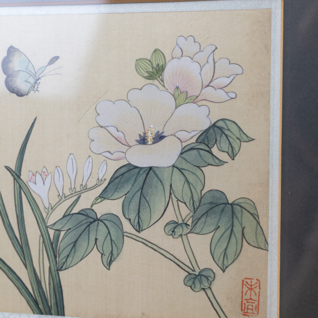 Vintage Irises Painting: Hand-Painted Oriental Artwork