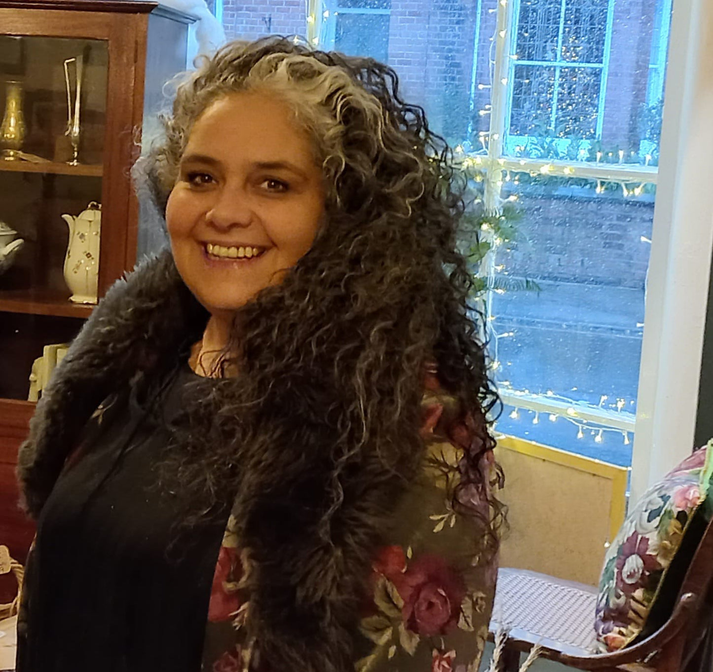 Eliminate Imposter Syndrome & Share your story with confidence. 

A Transformational half day speaking Workshop