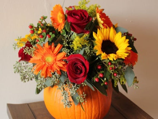 Halloween Pumpkin Flower Arrangement Workshop Saturday 25th October 13.00 - 15.00 (1 free child place with every booking)