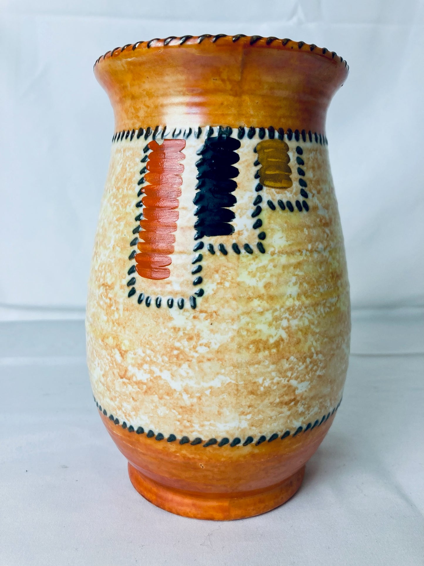 Vintage Crown Ducal Stitch Pattern Vase: 1930s Ceramics