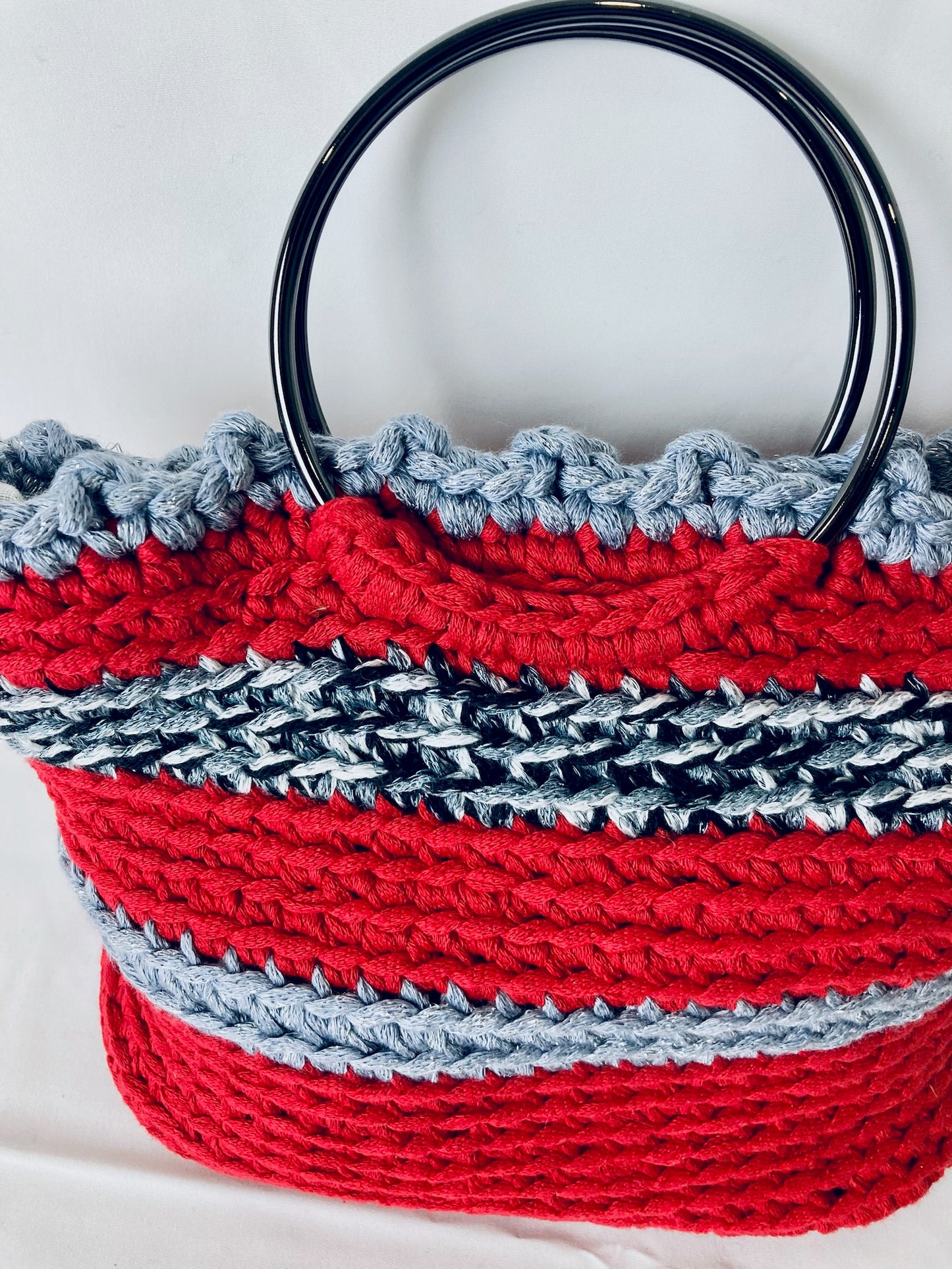 Coeur Rouge Tote: Handmade French Crochet Tote Bag in Red